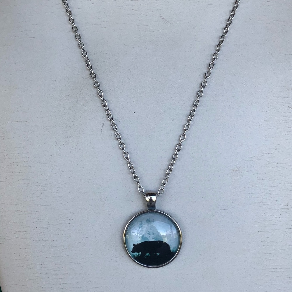 Pretty Black bear glass cabochon necklace - Picture 3 of 4